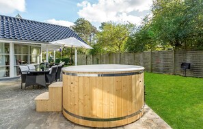 Outdoor dining - Cozy home in Slagelse with kitchen (Slagelse)