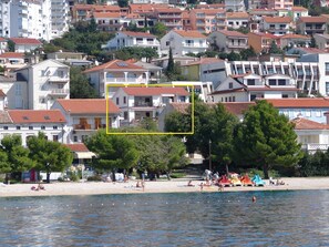 Vlak bij het strand