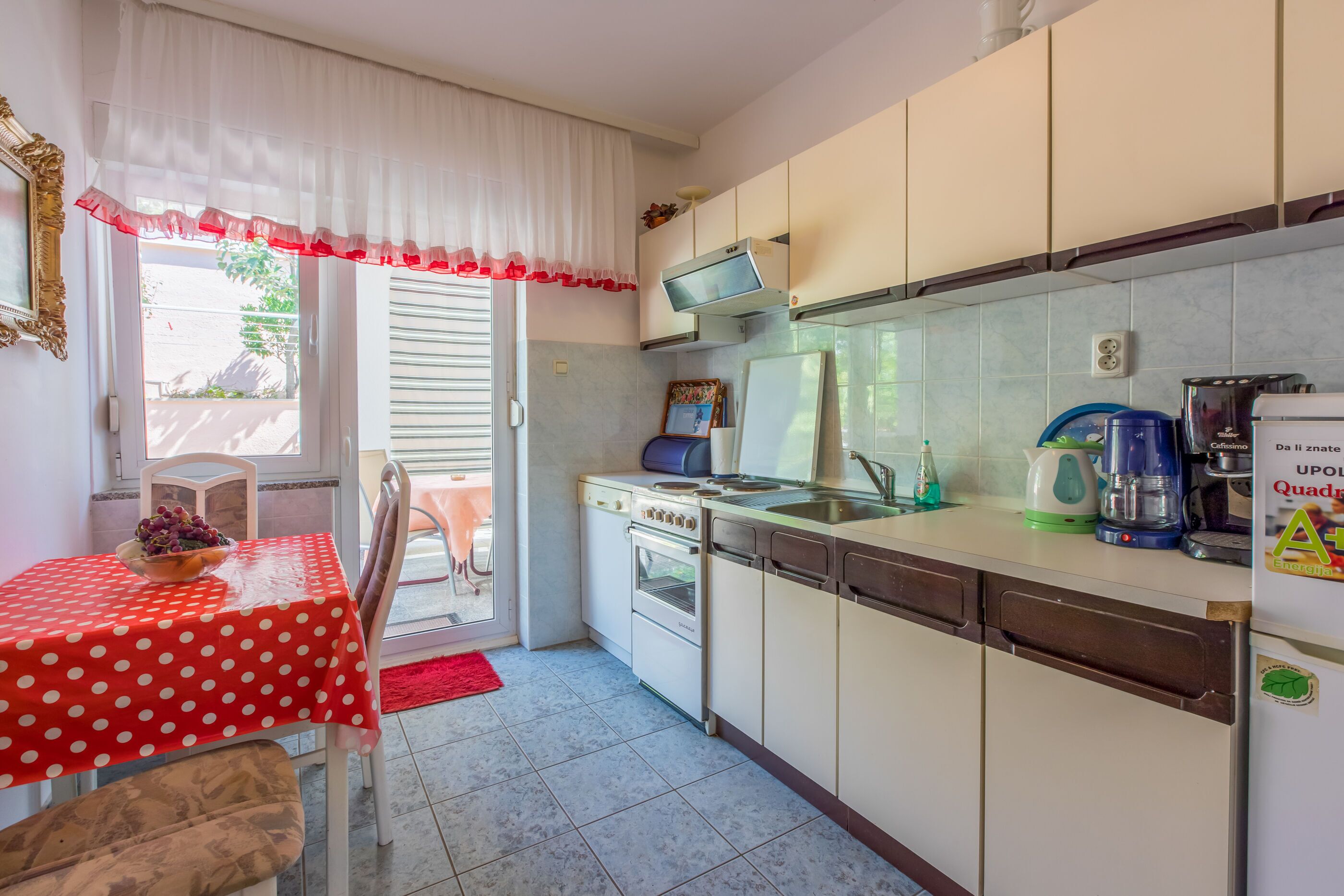 Private kitchen | Fridge, oven, espresso maker, cookware/dishes/utensils