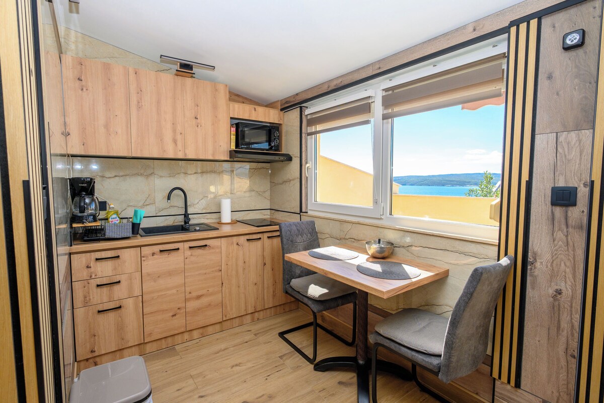Studio (A1) | Private kitchen | Espresso maker, fridge, microwave, stovetop