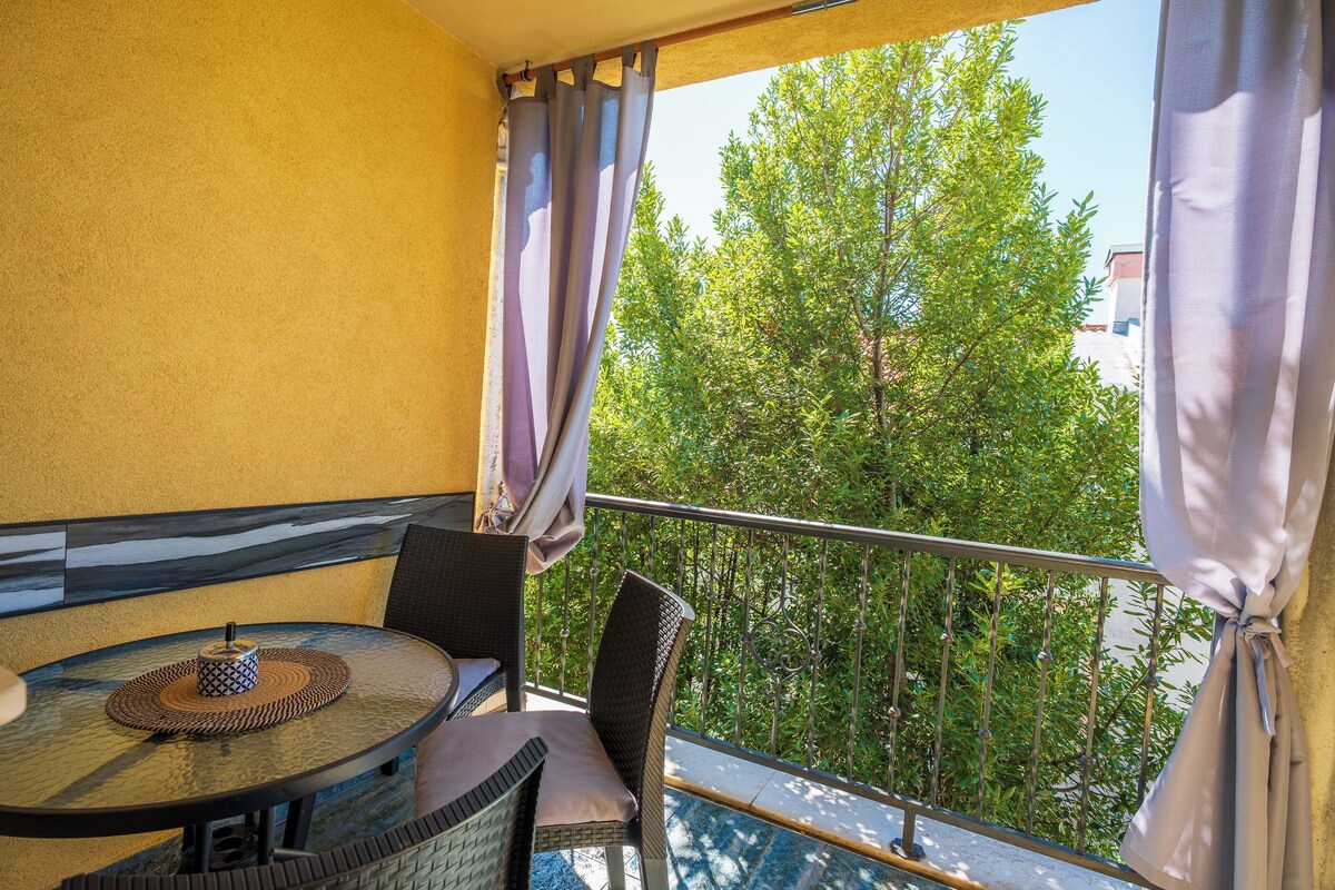 Studio (A2) | Balcony