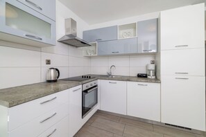 開放式客房 (A1) | 私人廚房 | 雪櫃、焗爐、爐具、洗碗機