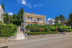 Building design - Apartment Andelko (Crikvenica)