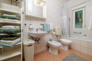 Leilighet (A1) | Bad