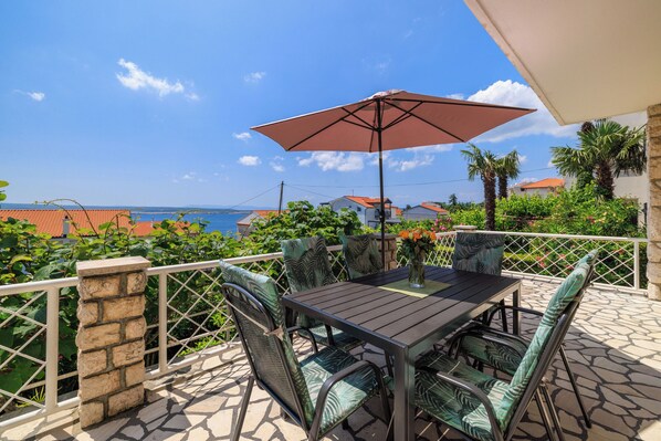 Leilighet (A1) | Utsikt mot vann