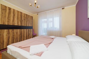 Apartment (A1) | 1 bedroom, iron/ironing board, free WiFi