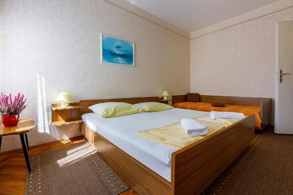 Departamento (A2) | 3 habitaciones y wifi gratis 