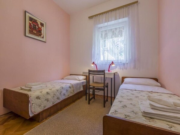 Apartment (A1)