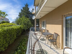 Apartment (A1) | Balkon