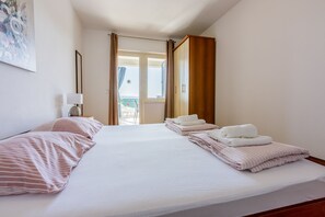 3 bedrooms, iron/ironing board, free WiFi - Apartments Alex (Crikvenica)