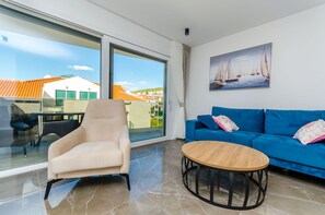 Apartment (A2) | Living room