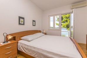 Free WiFi - Apartment and Rooms Franka (Sibenik)