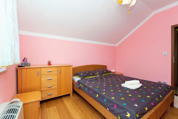 Villa | In-room safe, iron/ironing board, free WiFi