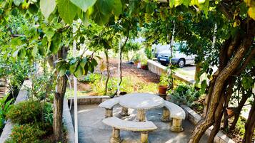 Apartment (A1) | Garden