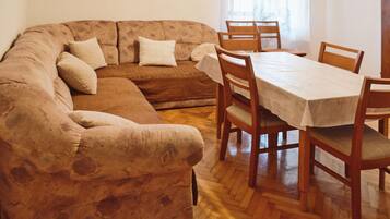 Apartment (A1) | Living room