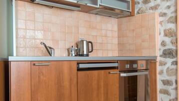 Nhà | Bếp riêng | Tủ lạnh, lò nướng, bếp nấu, dụng cụ pha espresso