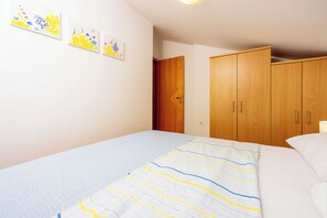 Apartment (A2)