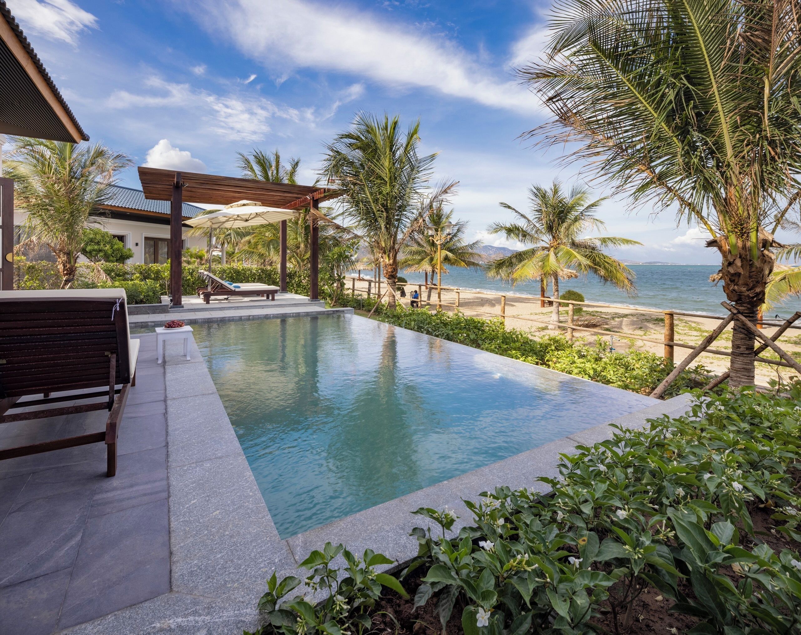 Luxe villa, 2 slaapkamers, privézwembad (Beach Front Pool) | Lakens van Egyptisch katoen, luxe beddengoed