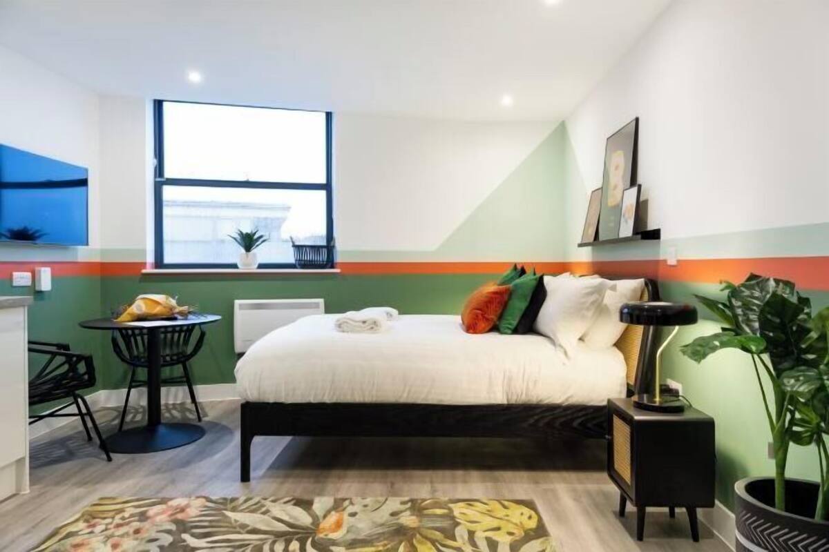 1 bedroom, premium bedding, individually decorated