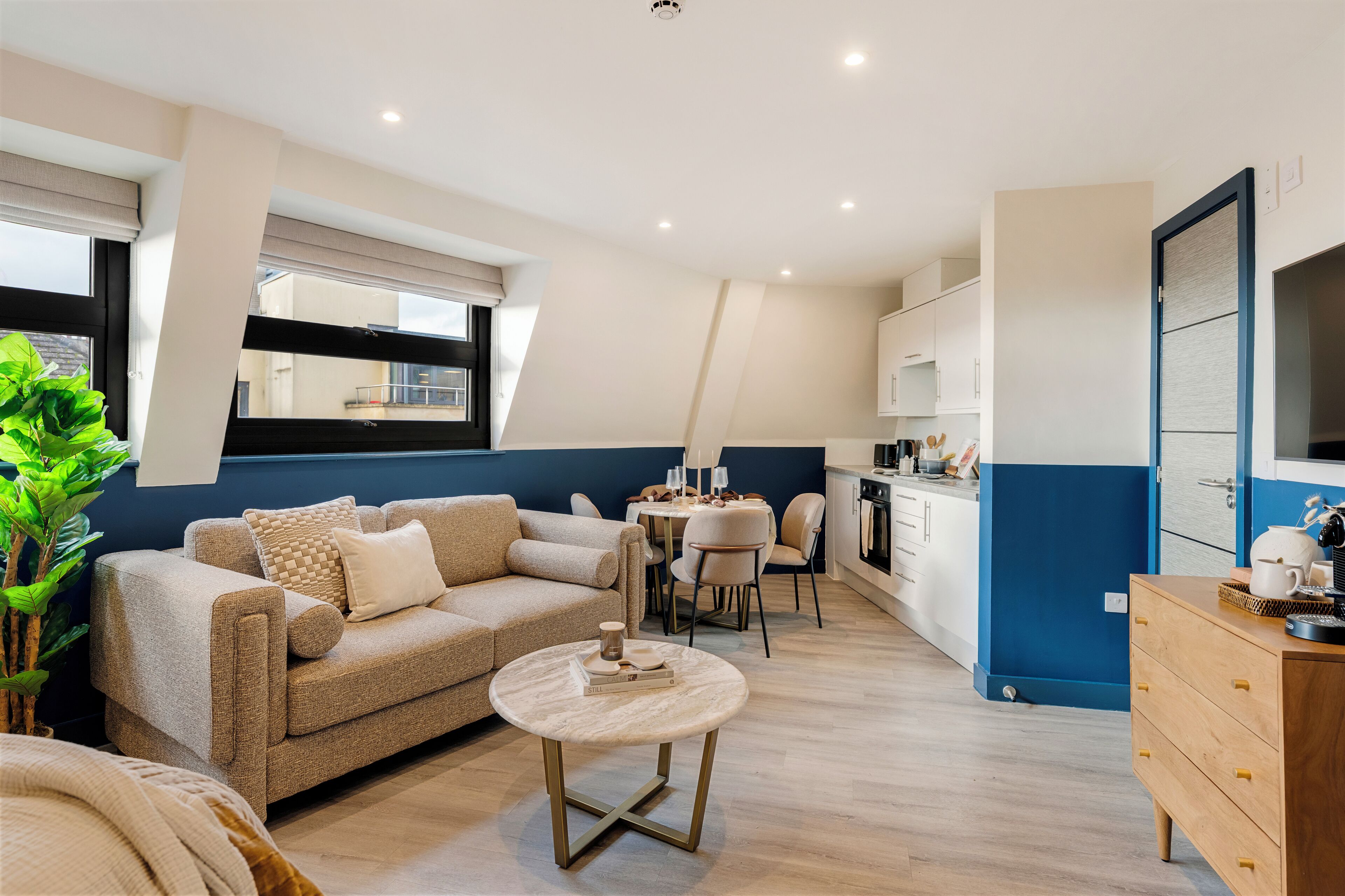 Premium Studio | Living area | 42-inch Smart TV with digital channels, TV