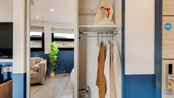 Premium-Studio | Schrank