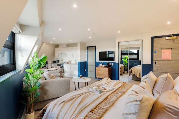 Premium Studio | Premium bedding, individually decorated, individually furnished, desk