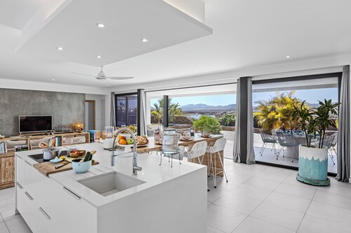 Villa Odo - Luxury villa with heated pool