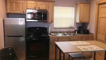 Fridge, microwave, oven, coffee/tea maker