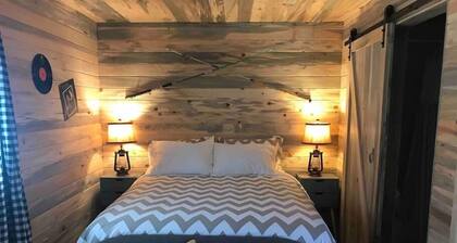 The Red Station by Glacier - Cabin #6 with AC and laundry