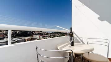 Apartment (Two-Bedroom Apartment) | Balcony