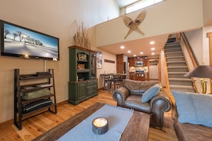 TV, fireplace, stereo
