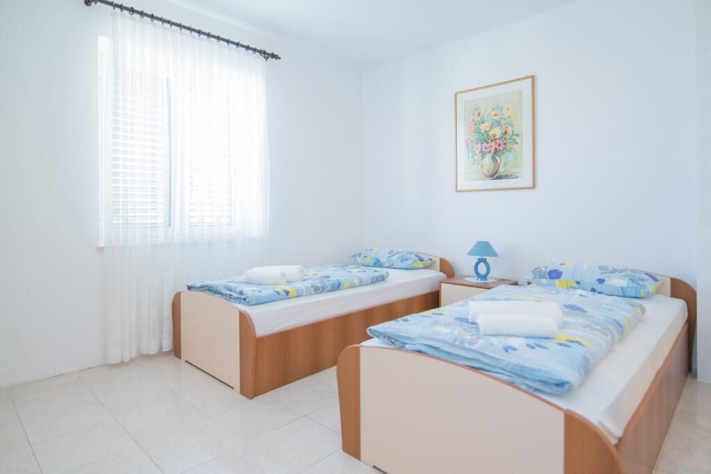 Apartment (Superior Two-Bedroom Apartment) | 4 bedrooms, iron/ironing board, free WiFi, bed sheets