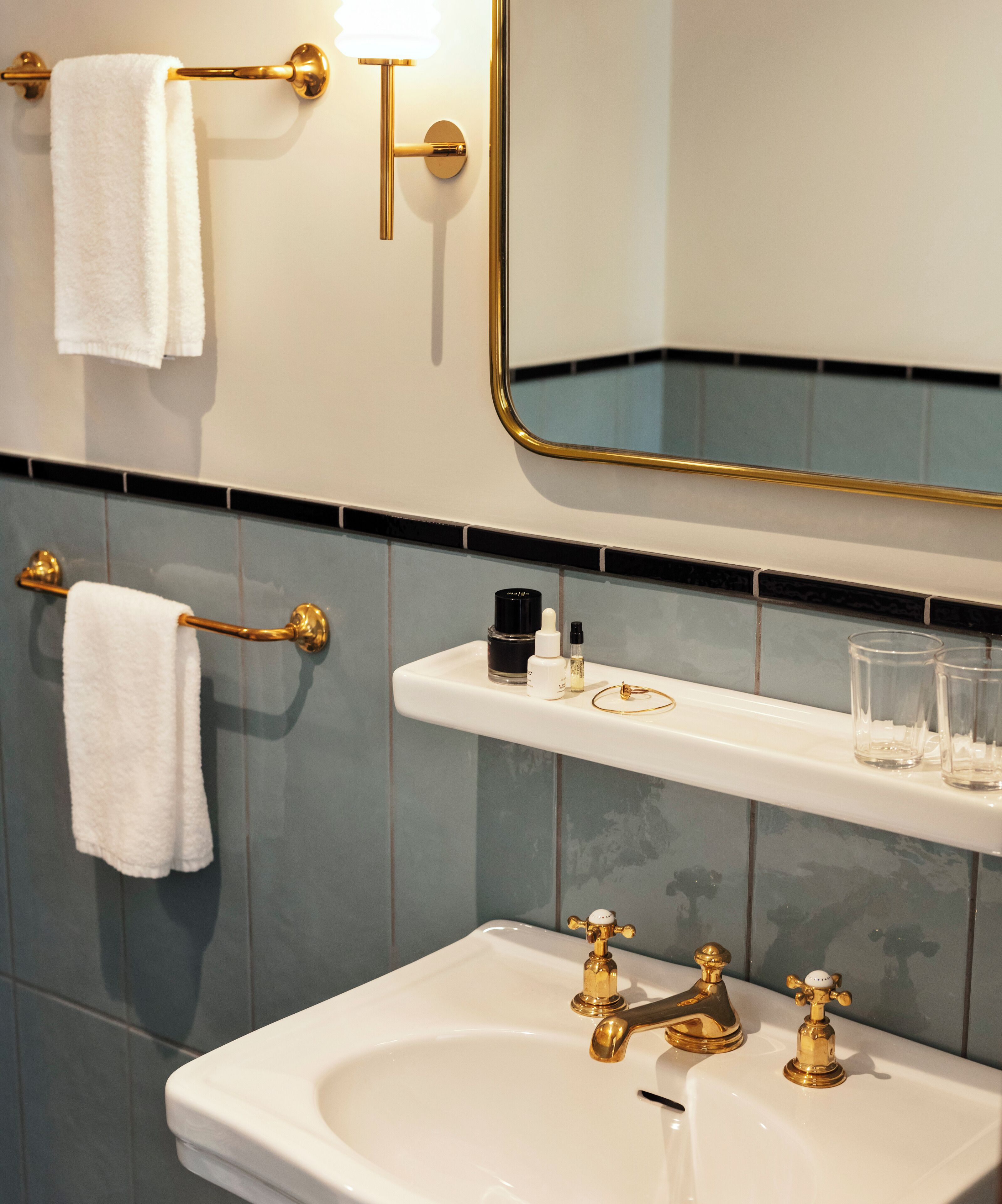 roomy balcony | bathroom | shower, hair dryer, bidet, towels