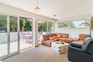 TV - Villa Alte Mühle (Novigrad)