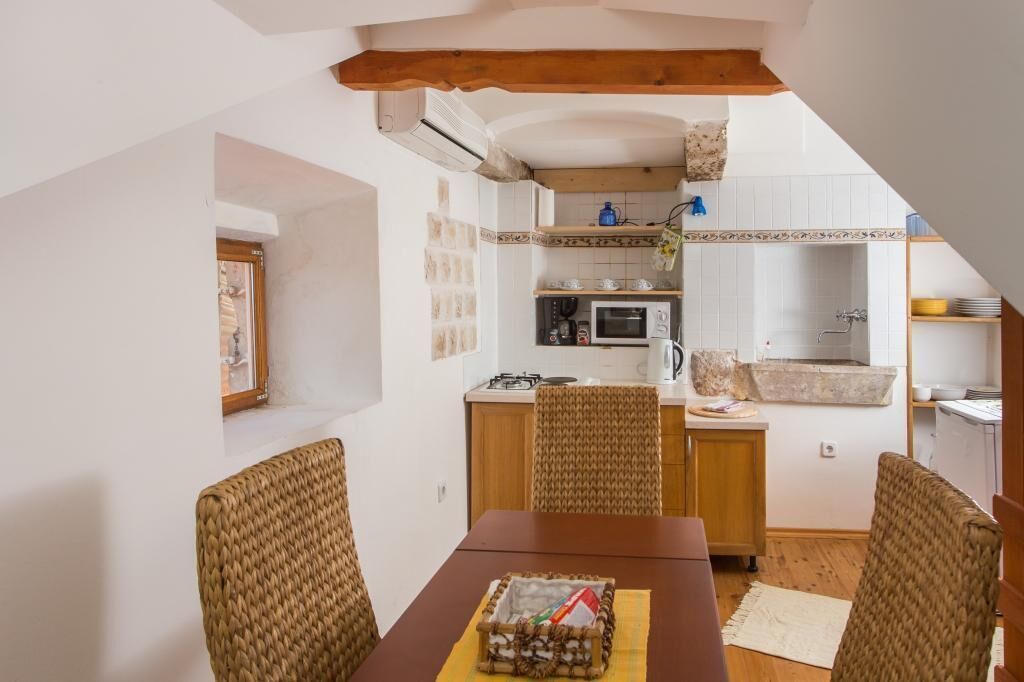 Apartment (Two Bedroom Apartment with Partial Se) | Esszimmer