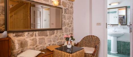 Appartamento (Two Bedroom Apartment with Partial Se) | Soggiorno