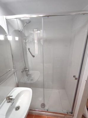 Hair dryer, towels