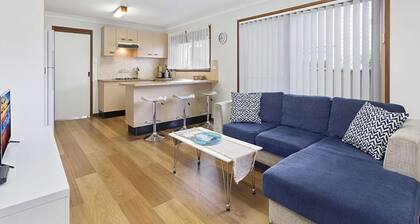 Kiama Coastal Escape - 3 bedrooms - sleeps 6 - close to beach and cafes