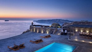 Outdoor pool, pool loungers