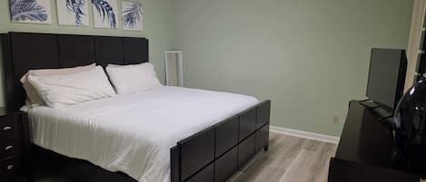 1 habitación, tabla de planchar con plancha y wifi