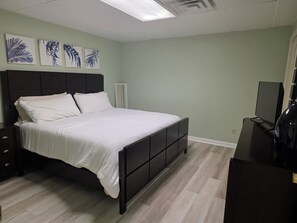 1 bedroom, iron/ironing board, WiFi