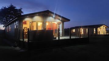 Cabin | Exterior