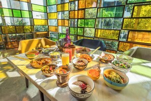 Daily buffet breakfast for a fee - Hyatt Delhi Residences (New Delhi)