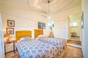 2 室のベッドルーム、WiFi、ベッドシーツ