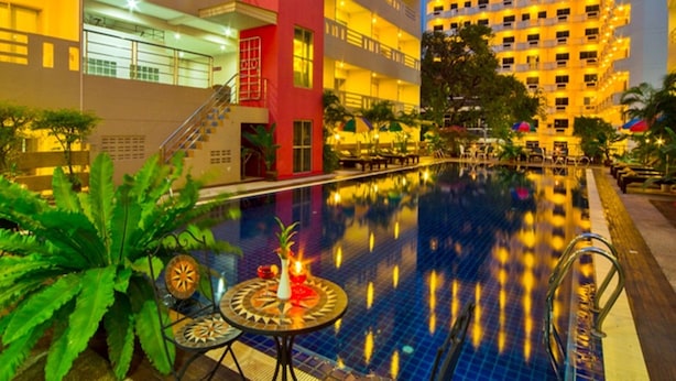 Property grounds - Eastiny Place Hotel (Pattaya)