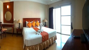Bed sheets - Eastiny Place Hotel (Pattaya)
