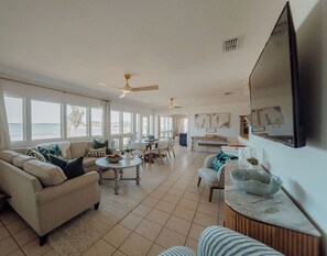 Smart TV, DVD player, table football, ping pong