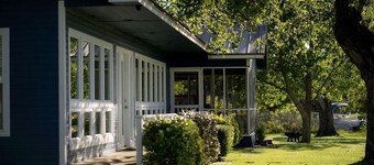 Stunning PK Waterfront Home| Private Beach Entry| Private Dock|Game Room|Hot Tub