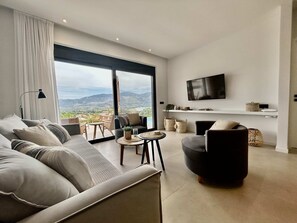 Televisión y oficina