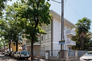 Esterni